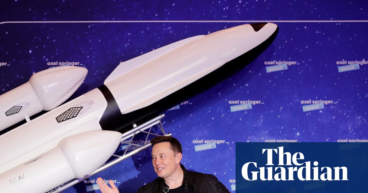 Musk’s SpaceX courts retail investors as it aims for record-breaking stock market flotation | SpaceX