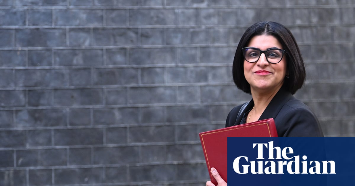 Shabana Mahmood swears at ‘white liberal’ hecklers over Reform remarks | Labour