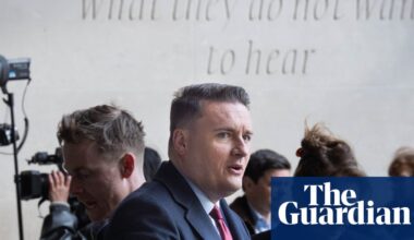 Wes Streeting attacks Trump’s ‘outrageous’ Iran war rhetoric | Foreign policy