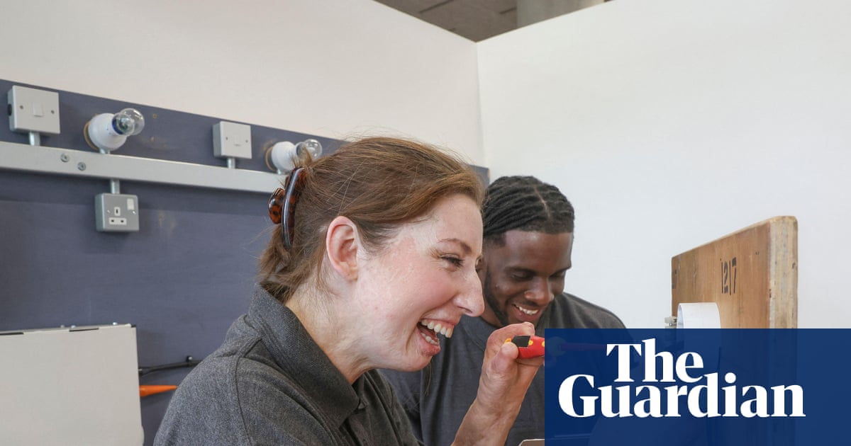 Ministers unveil ‘right to try’ plan to help disabled people find work | Disability