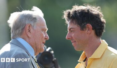 Jack Nicklaus and Rory McIlroy chat at the Memorial Tournament in 2023
