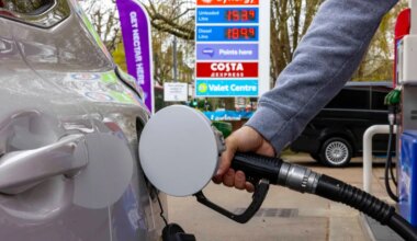 Bring back working from home to avoid fuel shortages, Labour urged