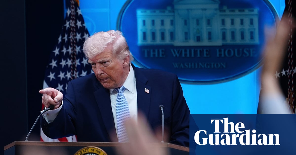 Trump threatens to jail journalist to find source of second missing airman report | Donald Trump