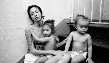 Abdulhamid Kircher’s Unflinching Portrait of a Single Mother in Los Angeles