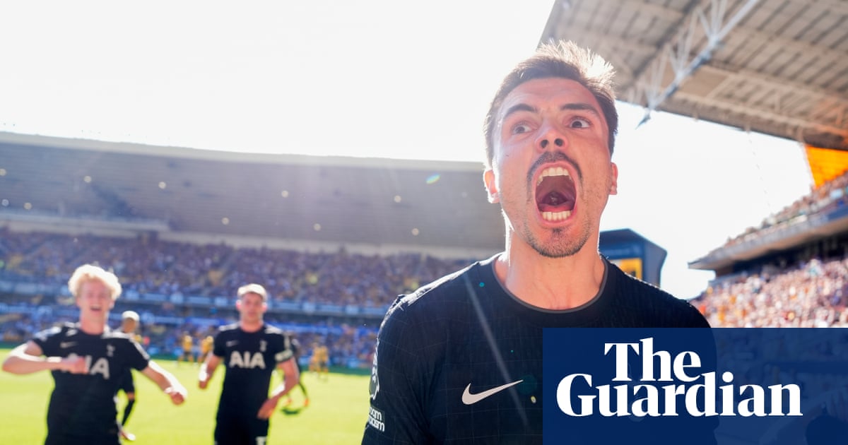João Palhinha keeps Spurs’ survival hopes alive with late winner at Wolves | Premier League