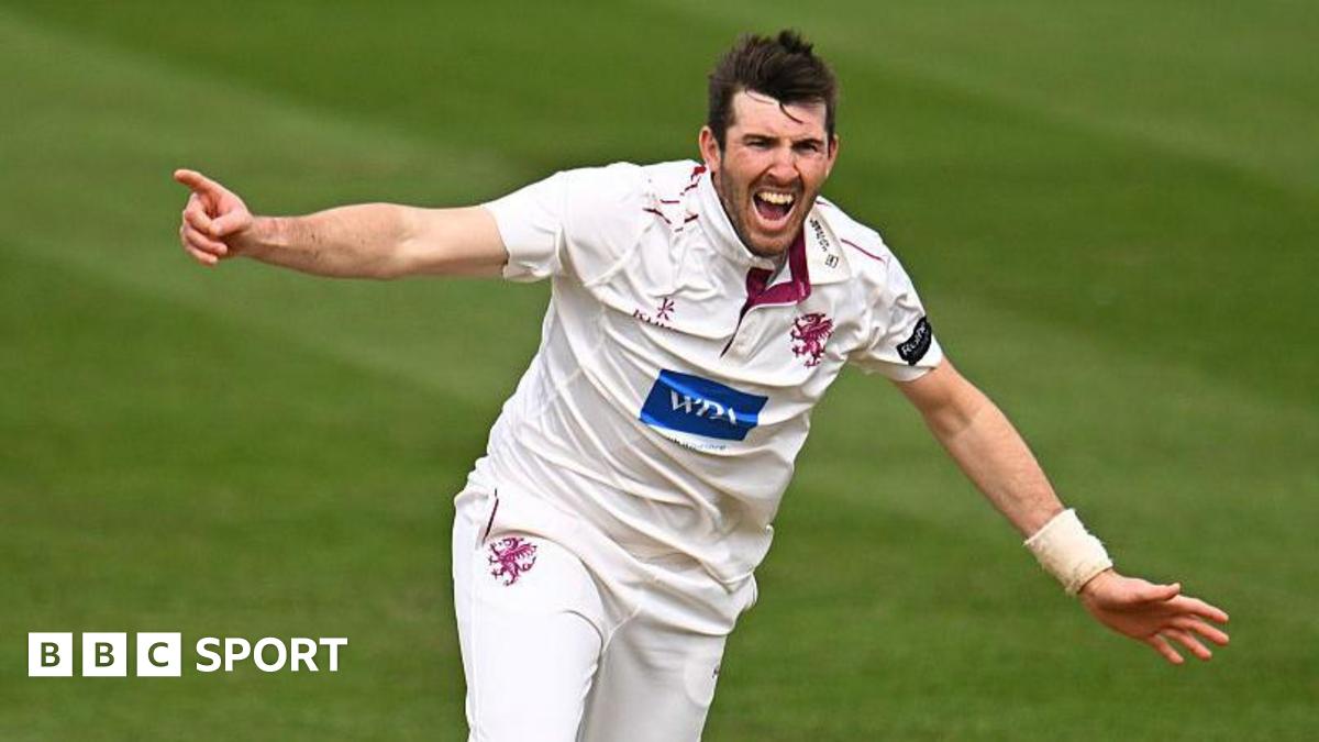 Hampshire v Somerset - Day one