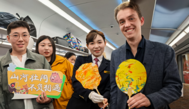 British traveler takes movie-themed train to Qikou - news.cgtn.com