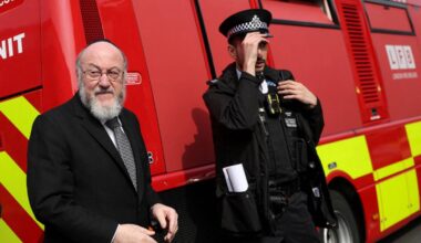 U.K. police arrest two teens over 'thugs for hire' Jewish site attack