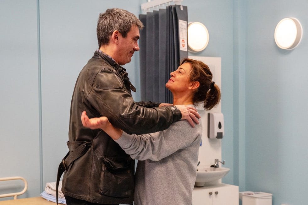 moira dingle, cain dingle, emmerdale