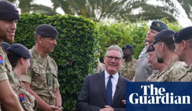 Starmer says UK wants to help with opening of Hormuz strait on Gulf visit | US-Israel war on Iran