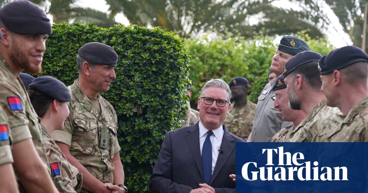 Starmer says UK wants to help with opening of Hormuz strait on Gulf visit | US-Israel war on Iran