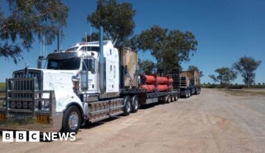 'Out of control' diesel prices threaten Australia's crucial freight industry - BBC