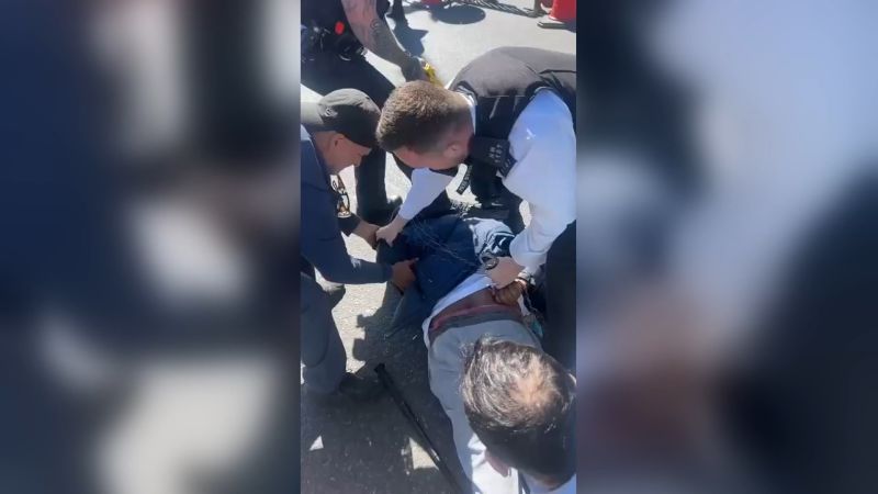 Two Jewish people stabbed in London amid rising antisemitic attacks
