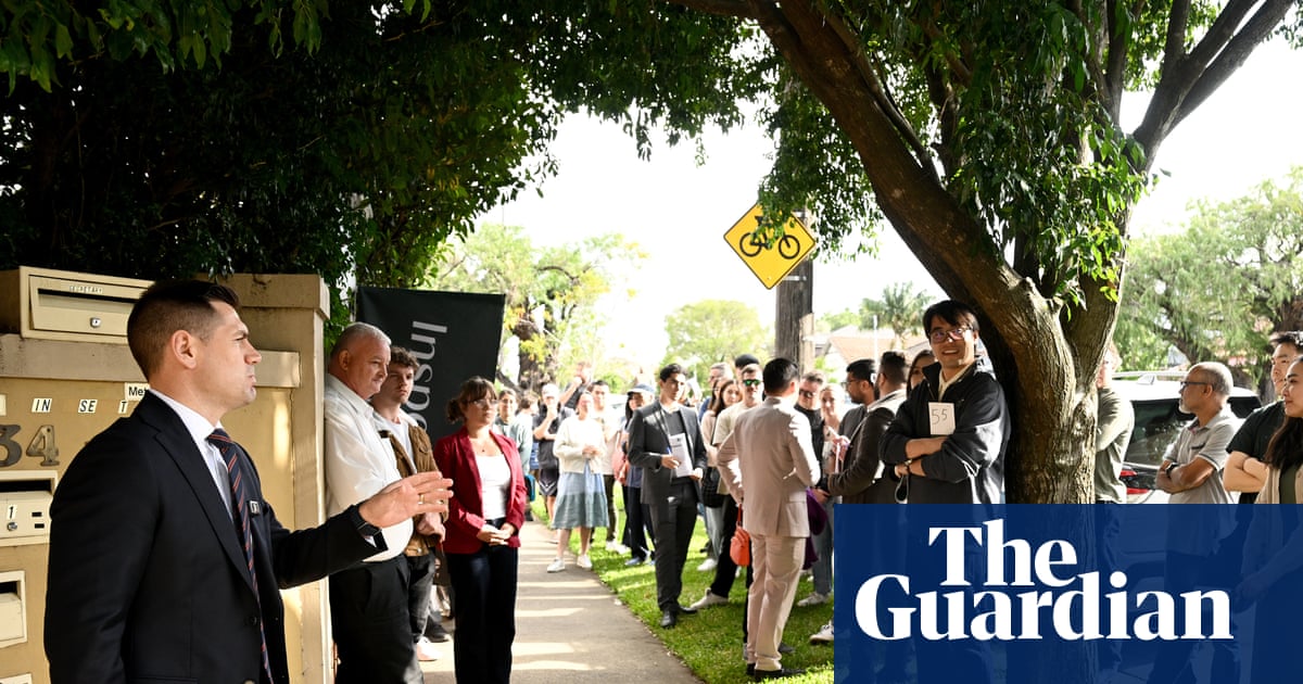 Economic stress scares off Australian homebuyers as auction clearances fall | Housing