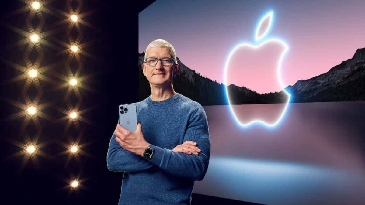 Tim Cook Stepping Down As Apple CEO