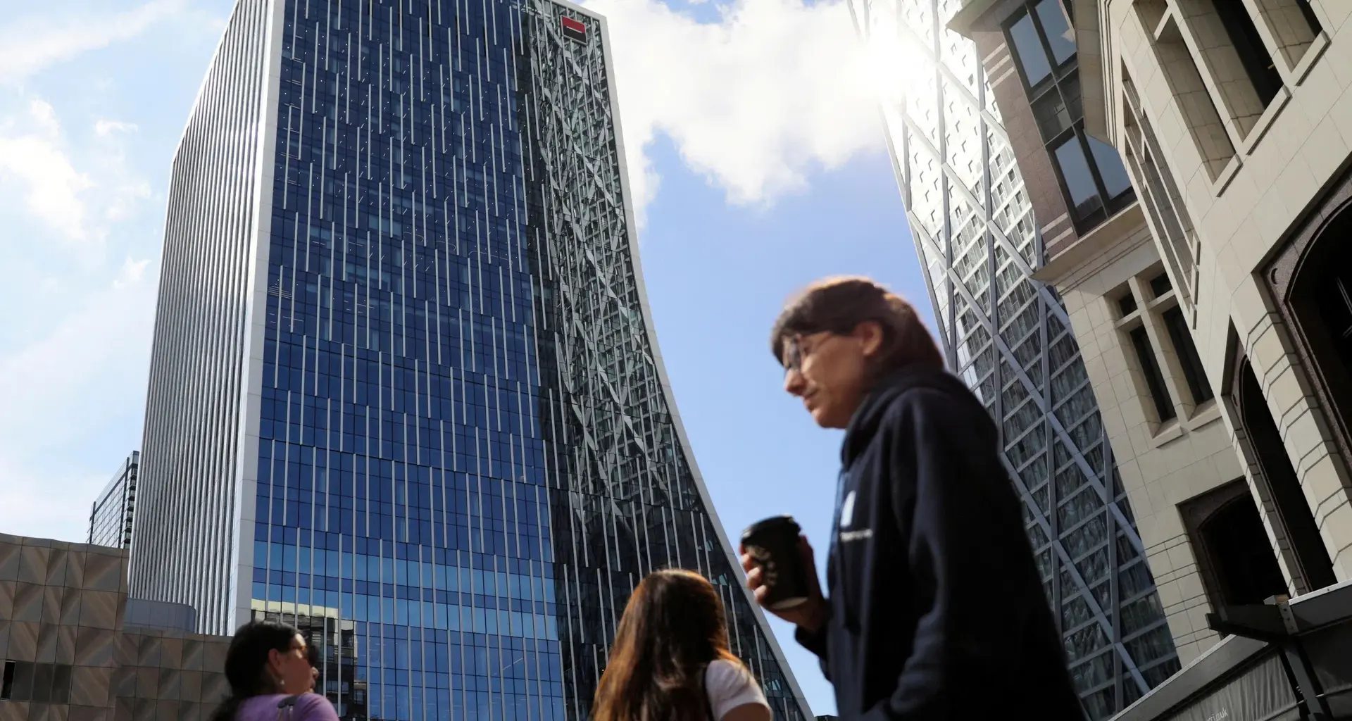 Confidence among big UK firms plunges to six-year low: Deloitte