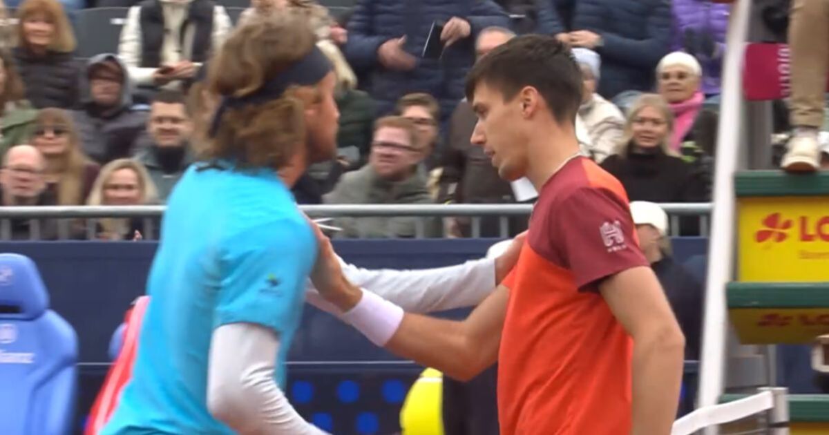 Stefanos Tsitsipas loses match in 25 minutes after issuing Munich Open complaint | Tennis | Sport
