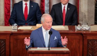 King Charles gets standing ovation after subtle dig at Trump during speech | Royal | News