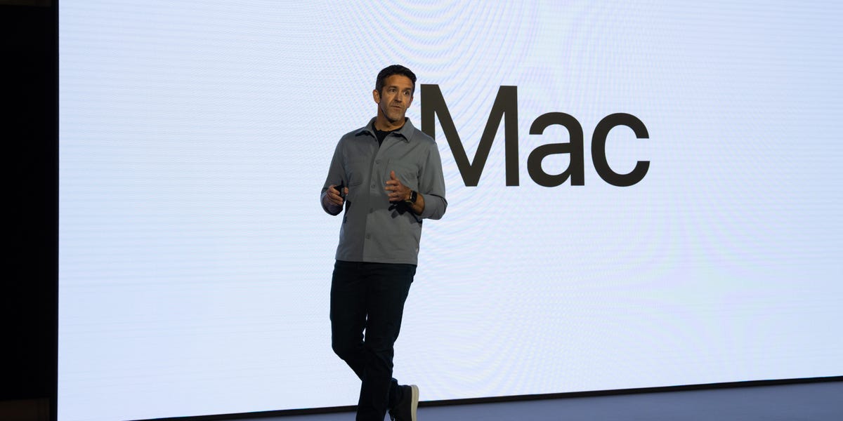 Palmer Luckey Found a VR Relic With Ties to Apple's New CEO