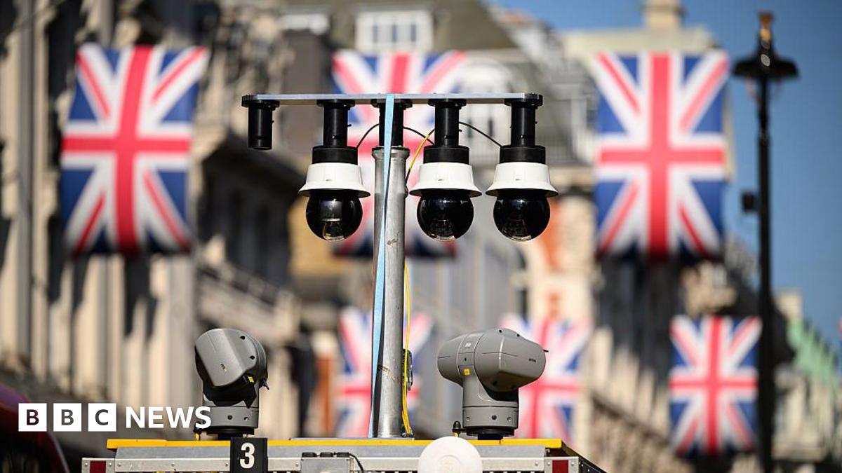 A facial recognition system is deployed by the Metropolitan Police at Oxford Circus on May 13, 2025 in London, England. According to Metropolitan Police, live facial recognition (LFR) technology is used to find wanted criminals on watch-lists, detect and prevent crime, as well as to safeguard or identify vulnerable people. Critics of the technology have raised concerns over privacy issues on how the data will be stored and used. (Photo by Leon Neal/Getty Images)