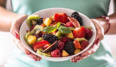Dietitians Share the Best Fruit to Eat for Blood Sugar Management