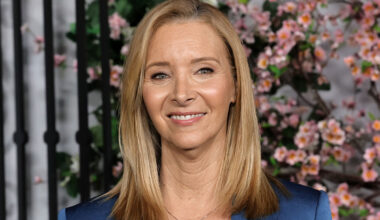 ‘Friends’ Star Lisa Kudrow Says New Sitcoms are ‘Too Afraid’ to Make Jokes That Make People ‘Uncomfortable’: ‘I’m Not Buying It’