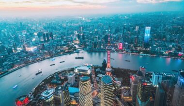 China Hit Brakes on Fiscal Stimulus as Economy Holds Up Amid War