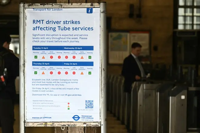 A sign showing the status of train lines at St. James's Park underground.