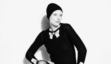 V&A exhibition honours designer Elsa Schiaparelli's unique synthesis of fine art and fashion - The Art Newspaper