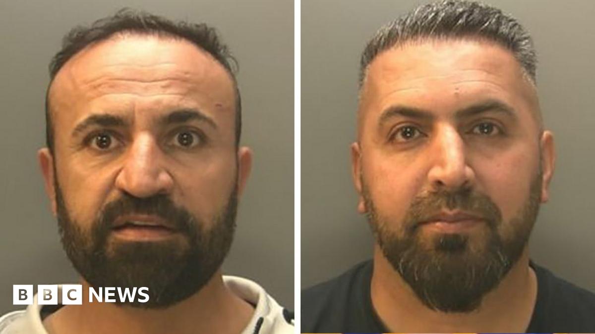 Police mugshot of Dilshad Shamo and Ali Khdir. Shamo is on the left and had a beard and is looking at the camera. Khdir is on the right and is wearing a dark blue t-shirt, he also has a beard.