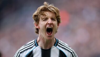 Newcastle put £75m price tag on striker amid Bayern interest