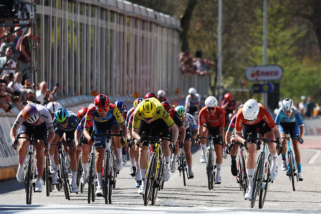 Lara Gillespie of UAE Team ADQ, Elisa Balsamo of Team Lidl - Trek, Nienke Veenhoven of Team Visma | Lease a Bike and Charlotte Kool of Team Fenix-Premier Tech sprint at the 6th Scheldeprijs 2026,