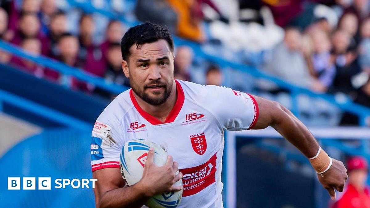 Peta Hiku in action for Hull KR against Huddersfield Giants this season