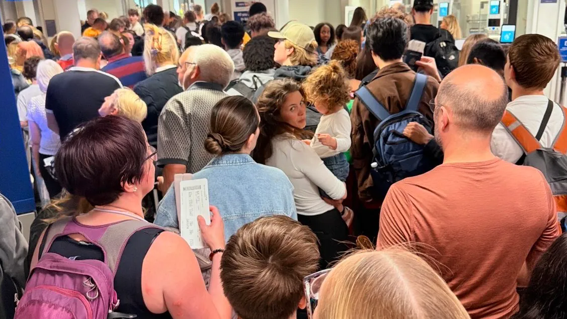 Families stuck in Milan after EU border delay made them miss flight