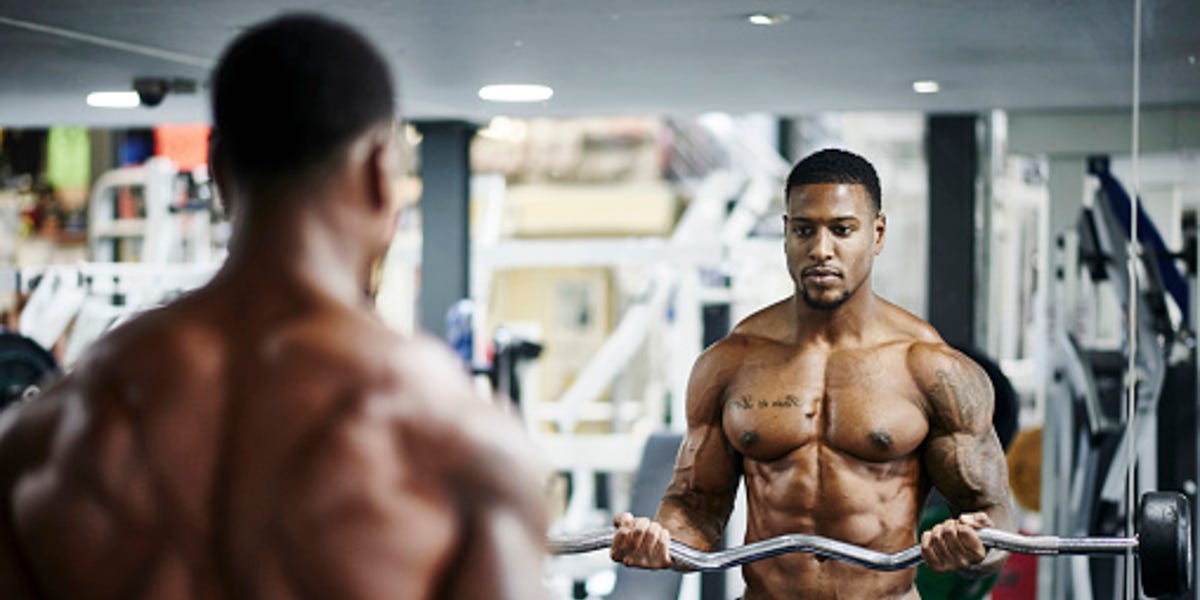 Why It's Not Wrong to Train ‘Mirror Muscles’ for Aesthetics in Workouts for Longevity