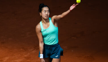 Li earns second top 10 win in Madrid as Swiatek retires in third set