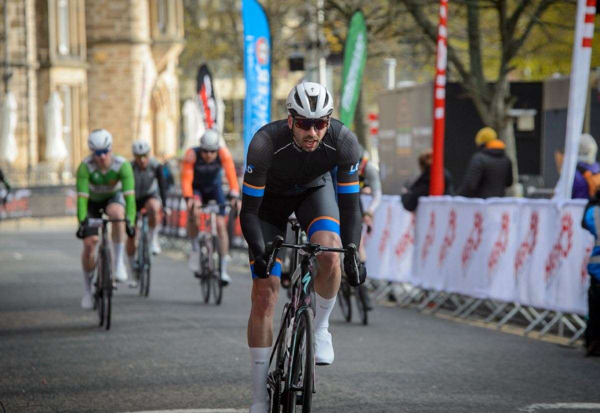 Inverness welcomes over 6500 cyclists for Etape Loch Ness 2026
