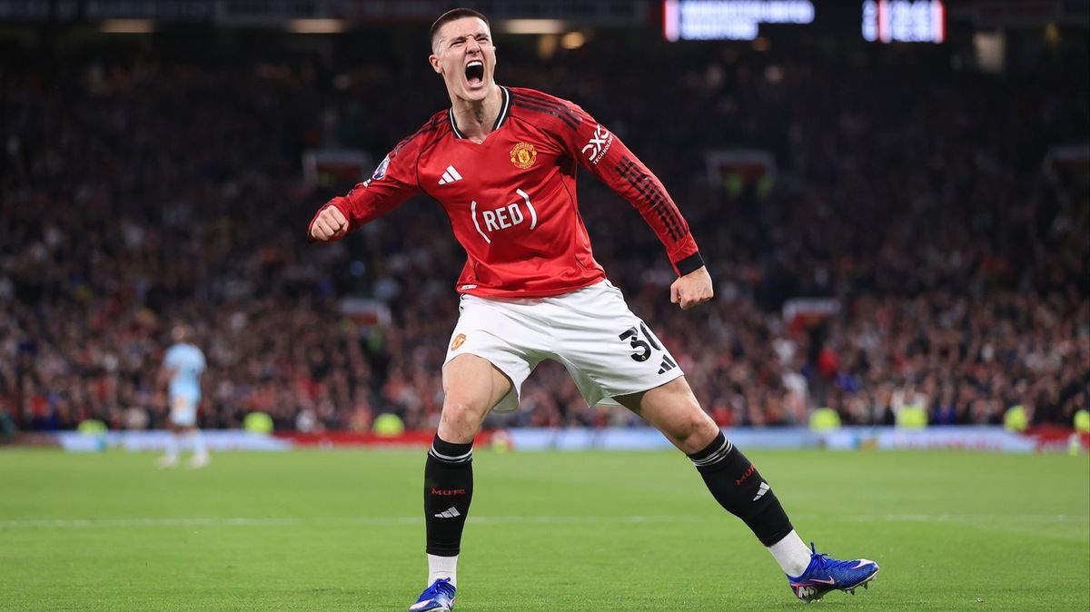 Man United learn true Benjamin Sesko cost after goal in Brentford win