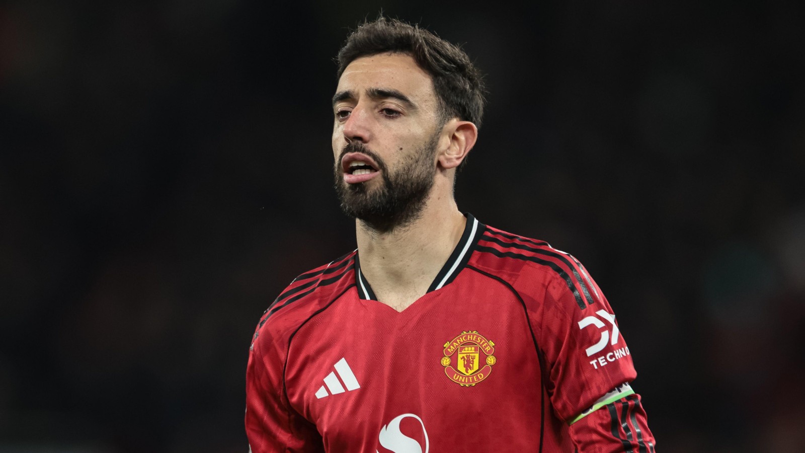 Man Utd 'inform' Bruno Fernandes of sale decision after 'internal division'
