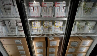 Diabetes advocates cross their fingers as a bipartisan bill revives efforts to lower insulin costs