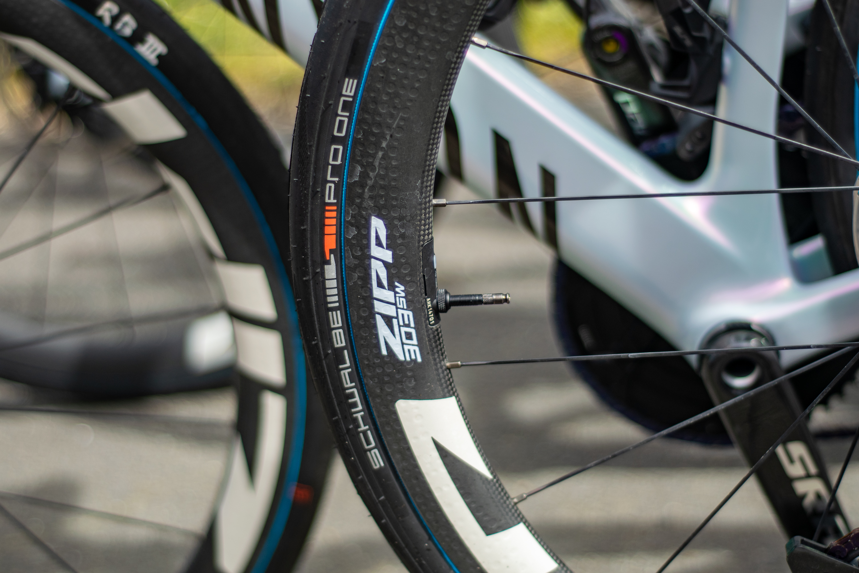 Bikes and tech from the start of Paris-Roubaix Femmes 2026