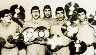 When Devo dismantled The Rolling Stones in front of Mick Jagger