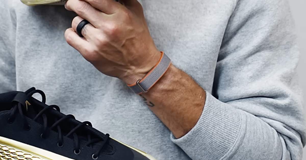 Here's a Ton of New Looks at Fitbit's Upcoming Screen-less Device