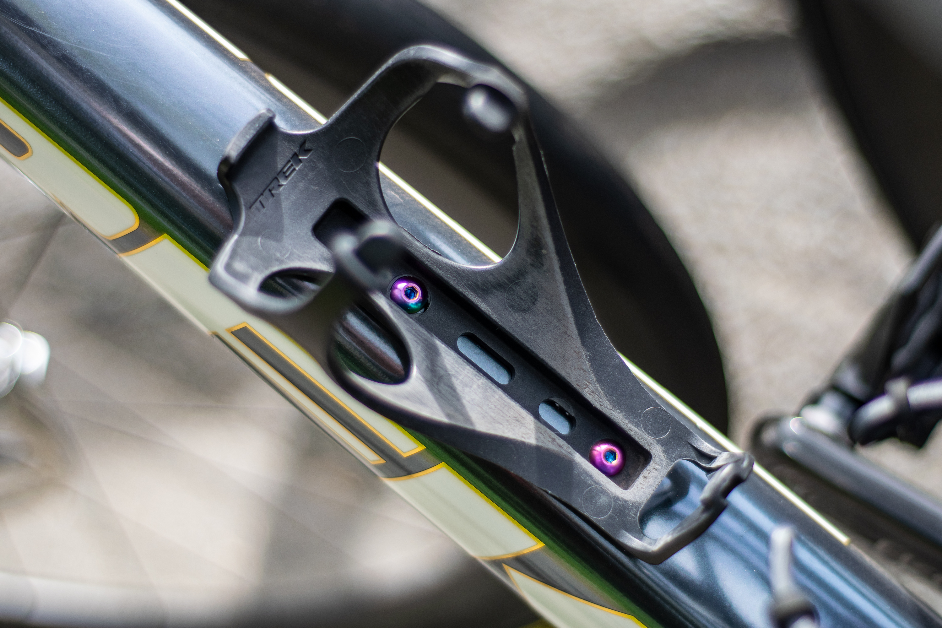 Bikes and tech from the start of Paris-Roubaix Femmes 2026