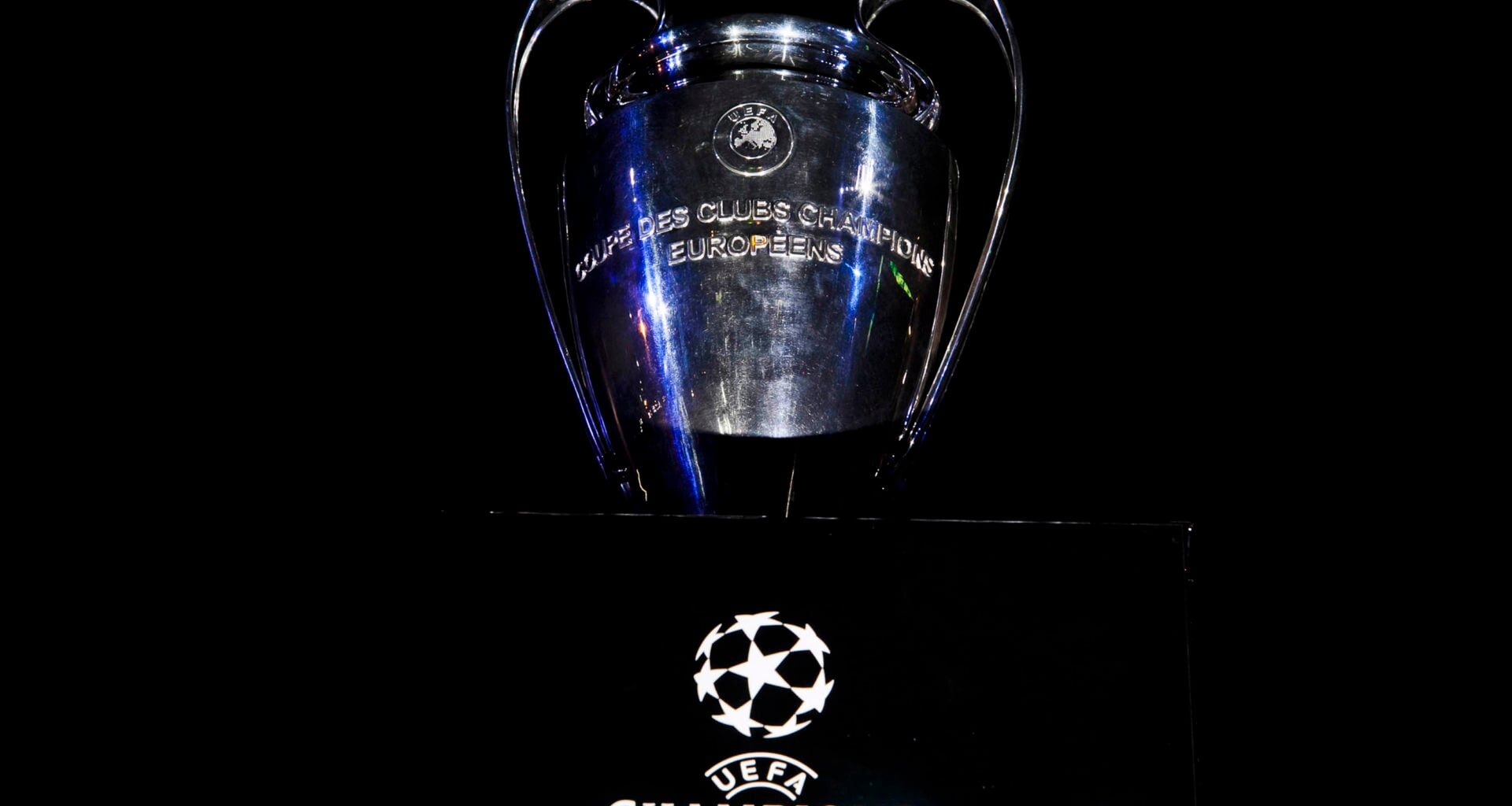 How many points Man Utd need from remaining games to guarantee Champions League football