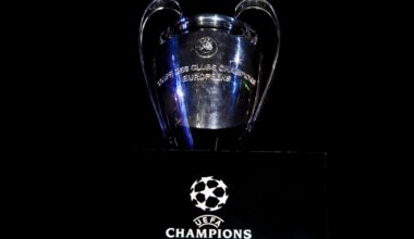 How many points Man Utd need from remaining games to guarantee Champions League football