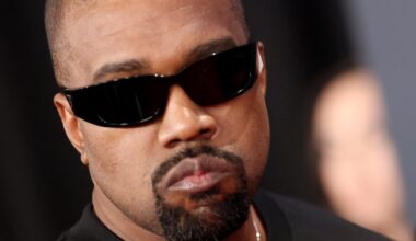 Kanye West begins his attempted comeback with sold-out concert and special guests - The Independent