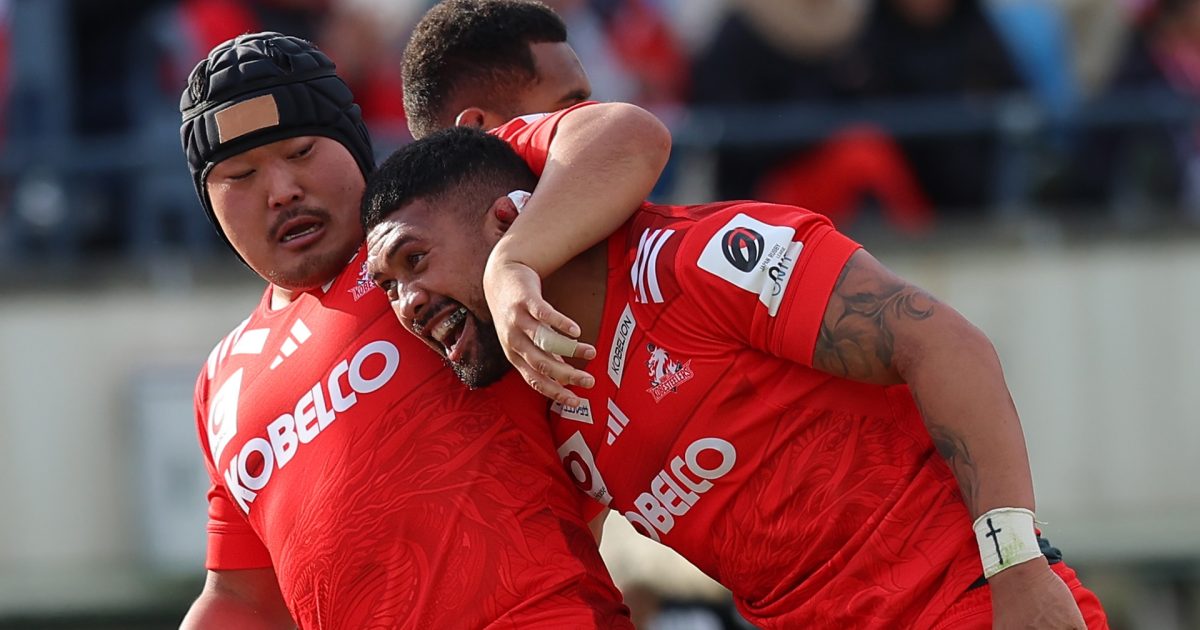 Long-standing All Blacks team-mate takes aim at Ardie Savea