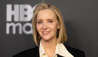 Lisa Kudrow Says the 'Friends' Writers Fantasized About Her Co-Stars