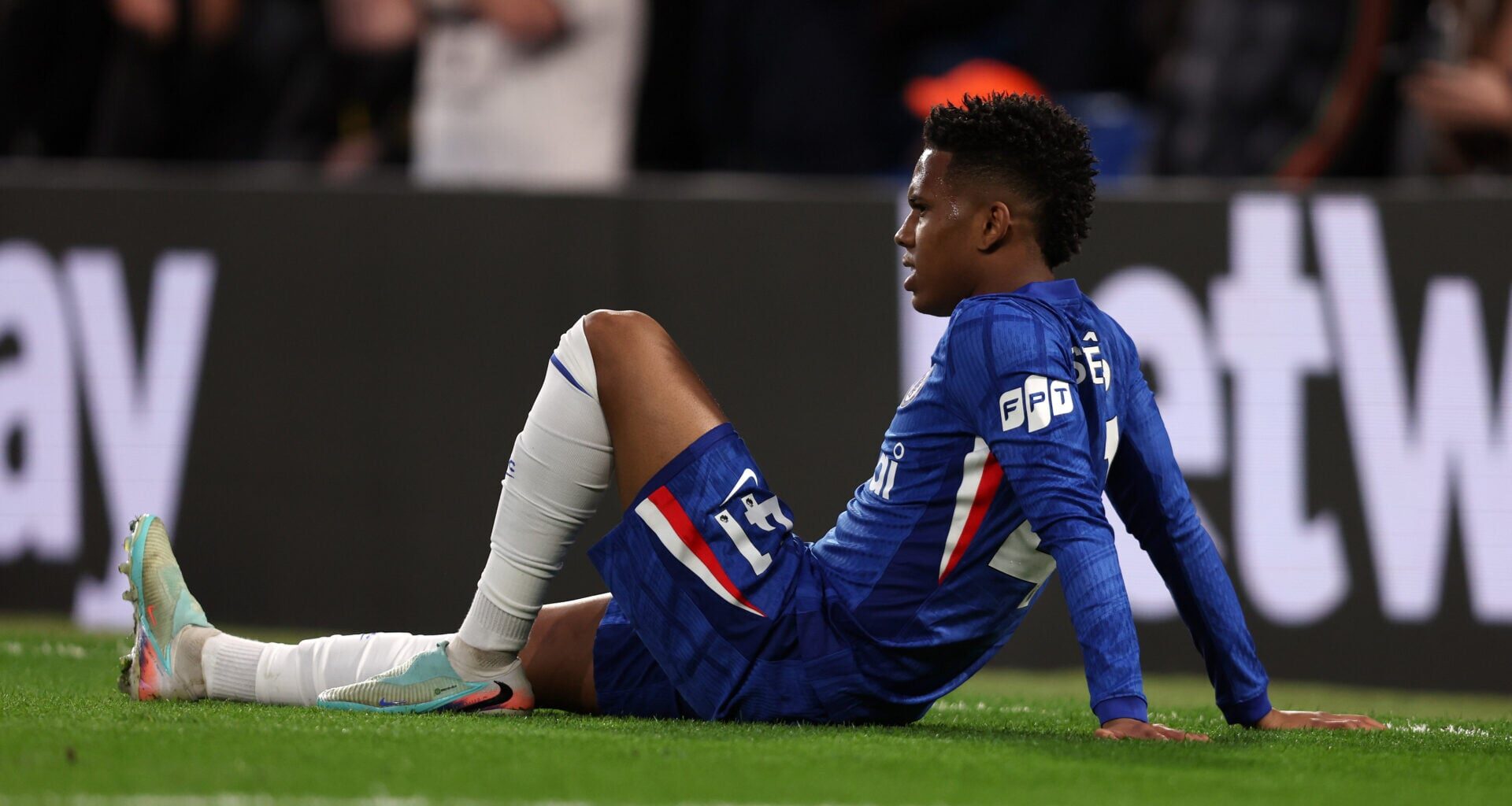 What Estevao Willian is trying to convince Chelsea to do after hamstring injury